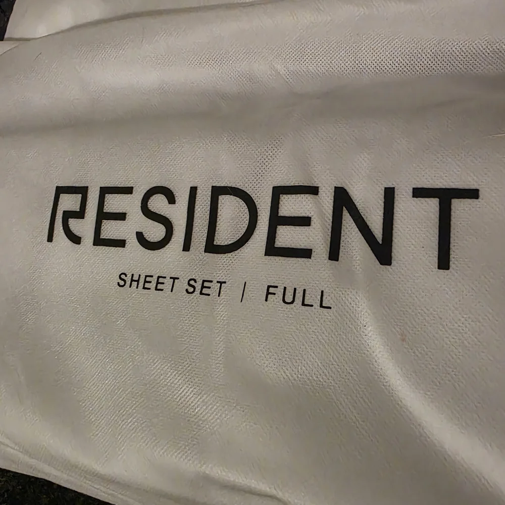 RESIDENT Mattress Protector and Sheet Set - Full